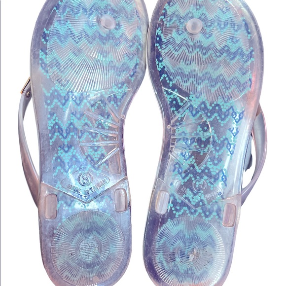 Vineyard Vines Flip Flops - Picture 3 of 3